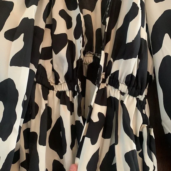 ASOS DESIGN plunge top with kimono sleeve and belt detail in animal print - Picture 5 of 5